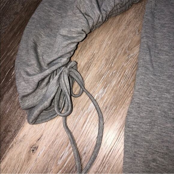 Rachel Roy Heather Gray Cinched Ruched Sleeve Top Large NWT - Picture 4 of 8